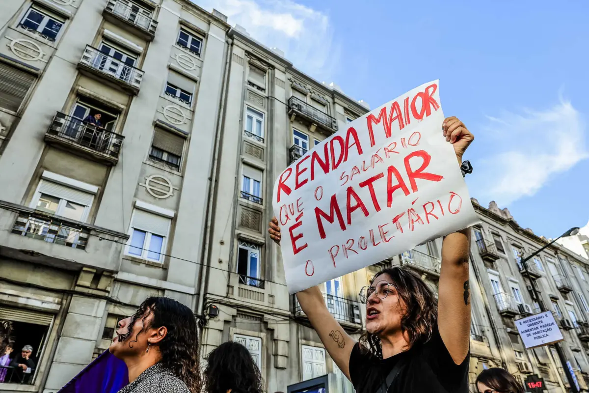 O custo das rendas e a falta de casas no mercado a preços acessíveis tem sido alvo de vários protestos