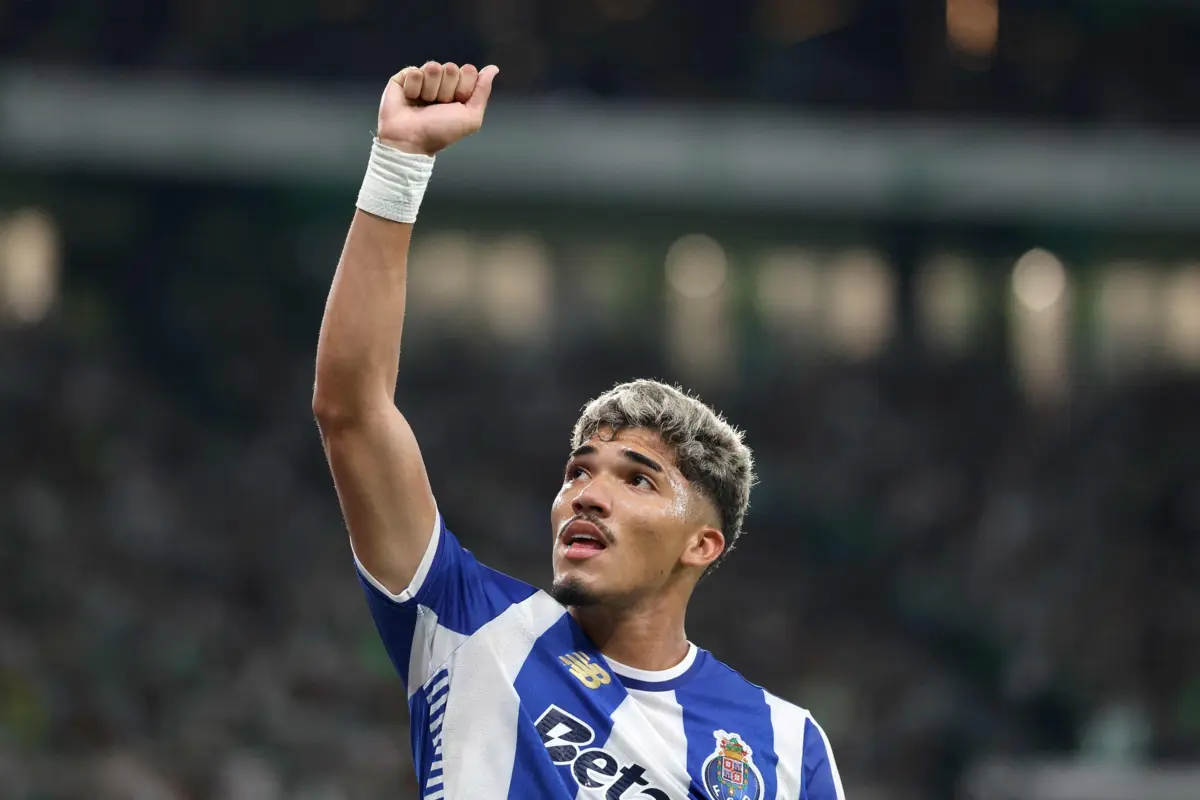 Extremo marcou o segundo do F. C. Porto na vitória frente ao Sporting