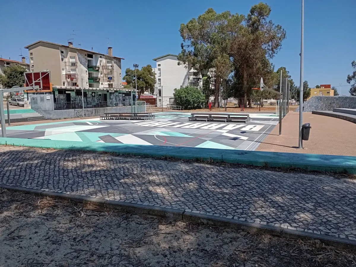 A contenda começou num ringue público num bairro social no Barreiro