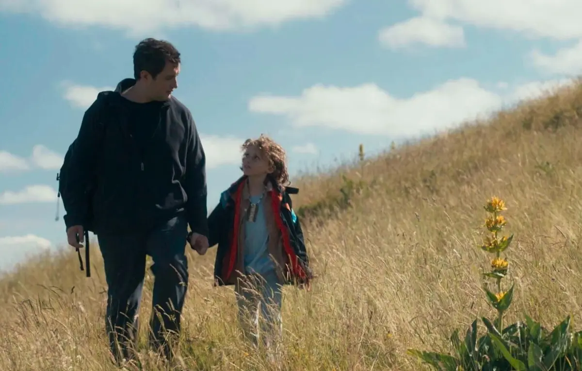 Ator francês Karim Leklou é o centro emocional do filme "O romance de Jim".