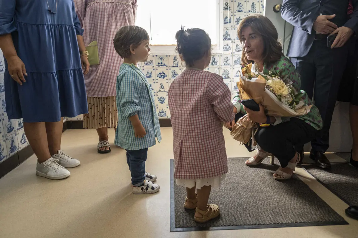 Governo garante que está a aprovar a integração de mais creches privadas no programa Creche Feliz