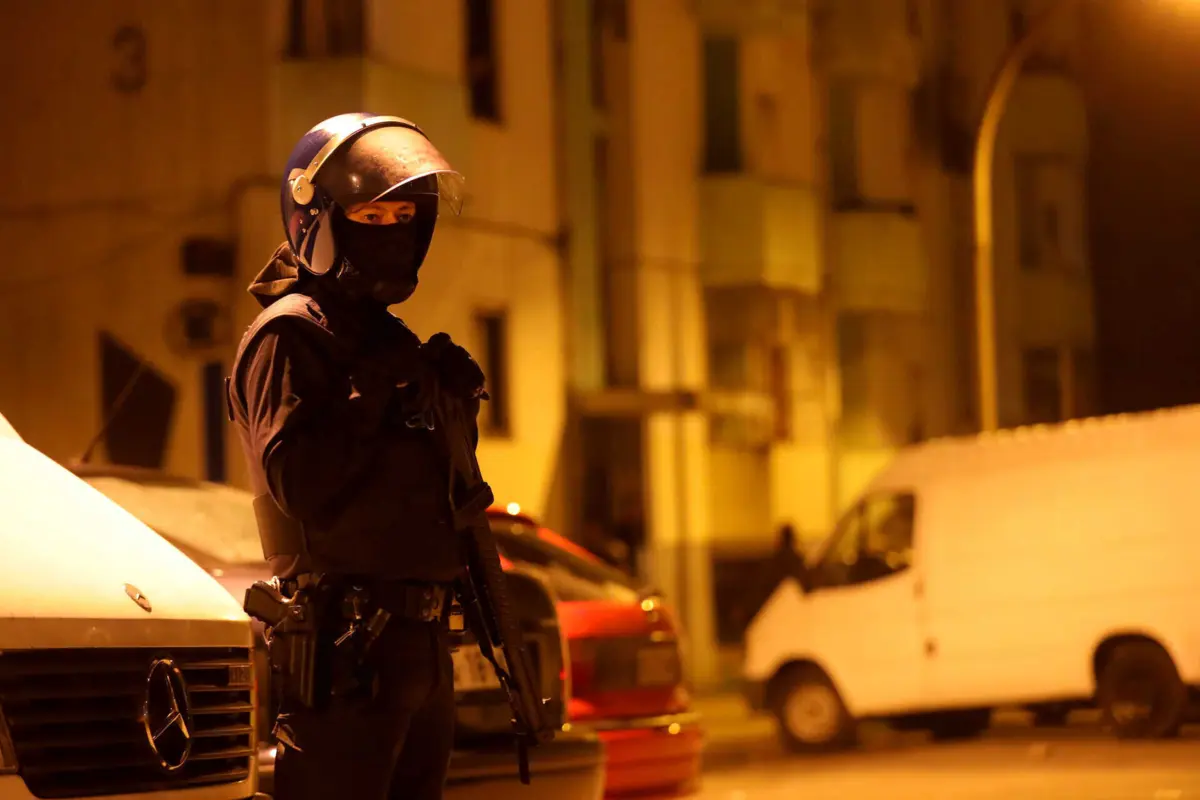 Imagem de contexto do artigo Assaltante detido em Gondomar após agredir comerciantes, clientes e polícias