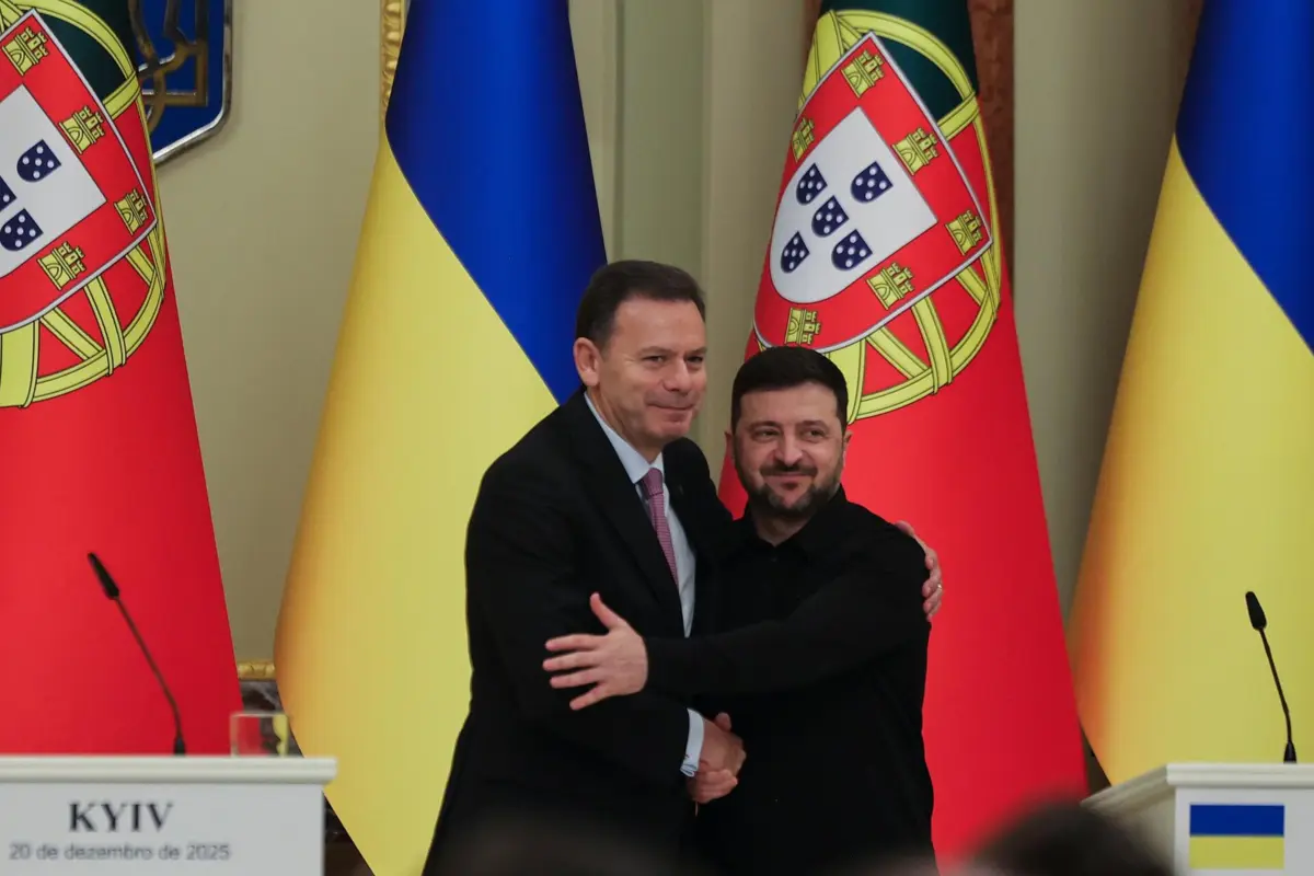 Luís Montenegro esteve com Volodymyr Zelensky no âmbito da sua primeira visita a Kiev enquanto primeiro-ministro