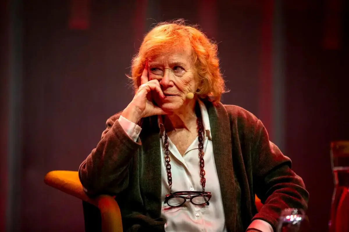 Maria do Céu Guerra, encenadora da récita "Amor é um fogo que arde sem se ver", denunciou agressões