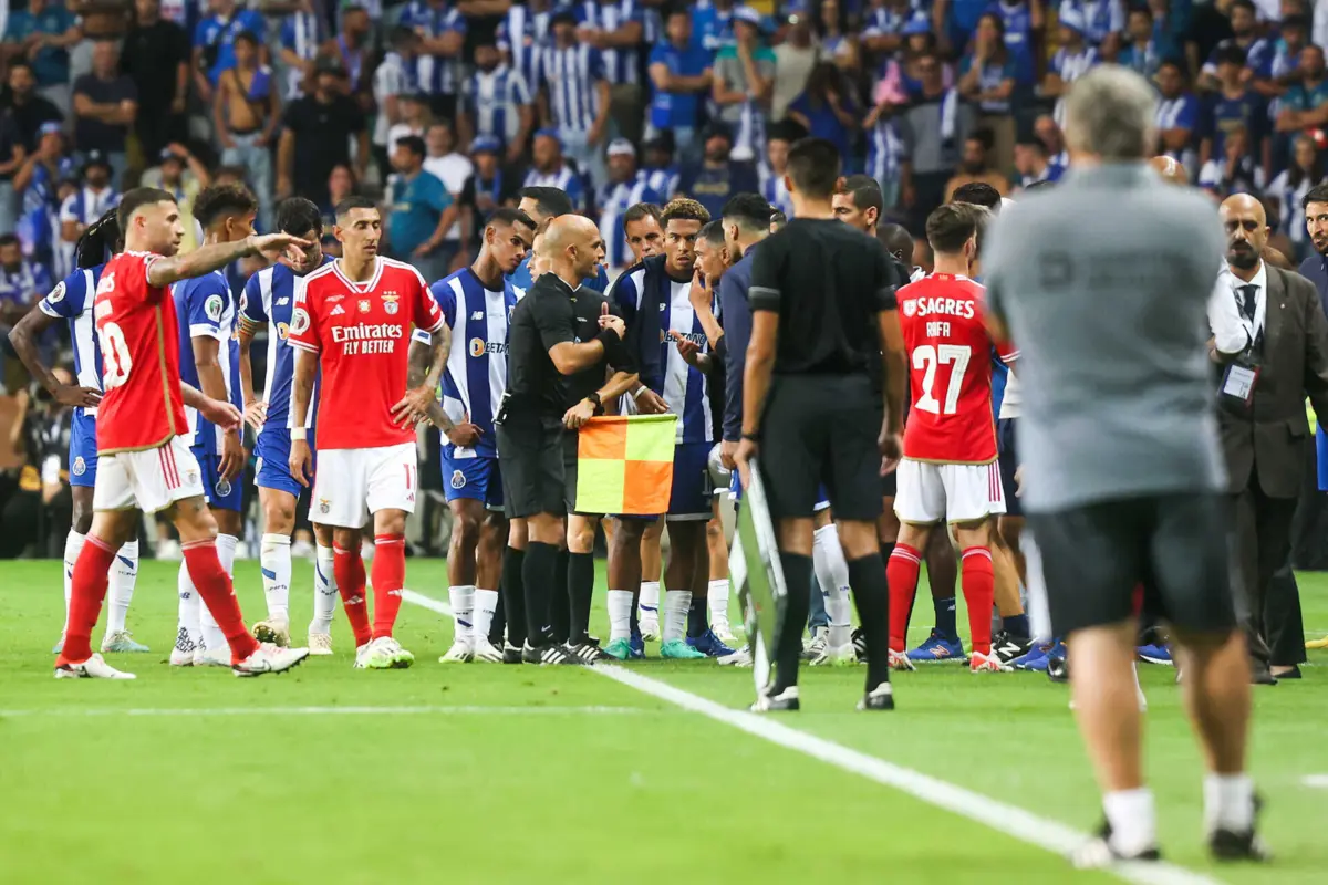 O momento em que Luís Godinho fala com Conceição