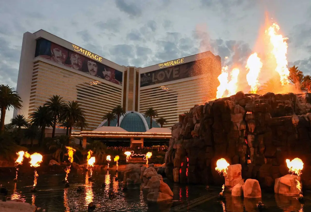 Imagem de contexto do artigo Vulcão do resort Mirage de Las Vegas fez a sua erupção final