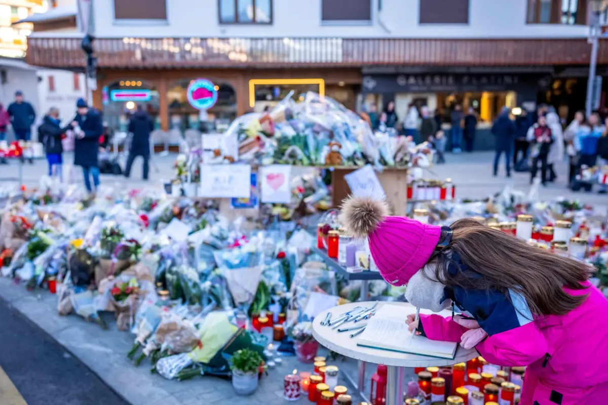 Morreram 40 pessoas no incêndio no bar Le Constellation
