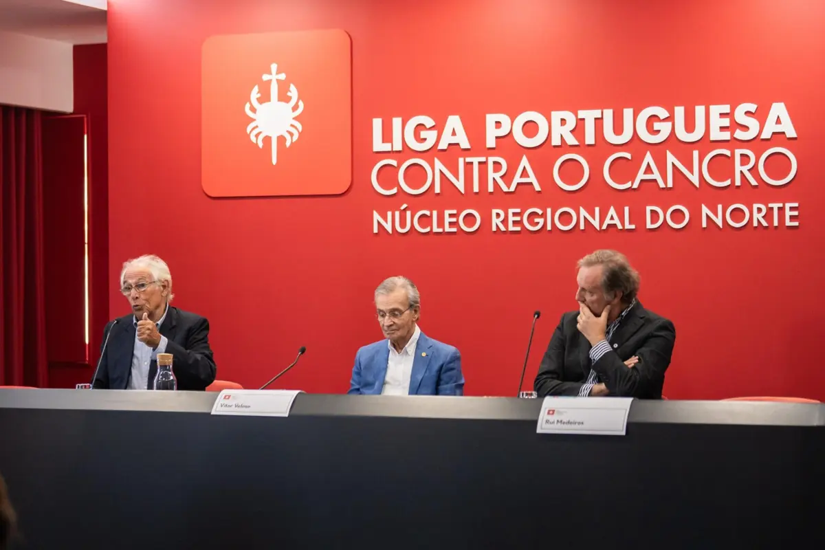 Sobrinho Simões, Vítor Veloso (presidente da Liga Portuguesa Contra o Cancro) e Rui Medeiros
