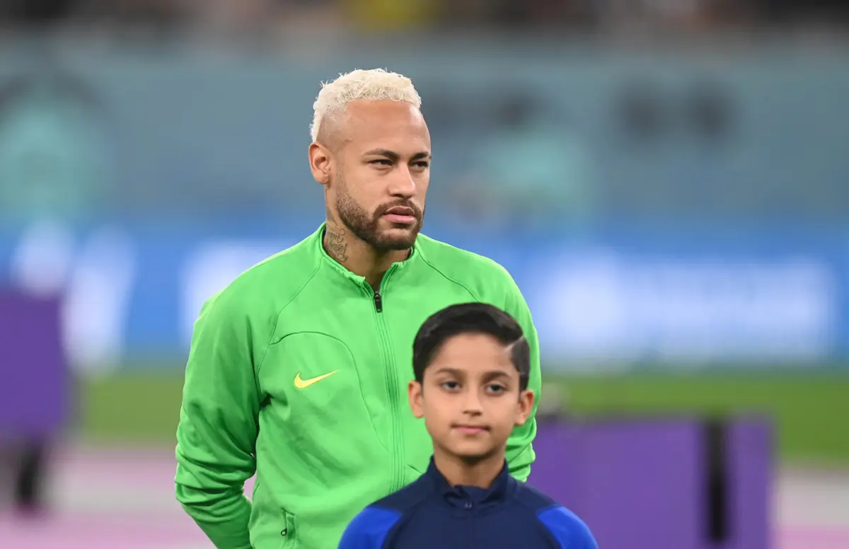 Neymar de regresso ao Brasil