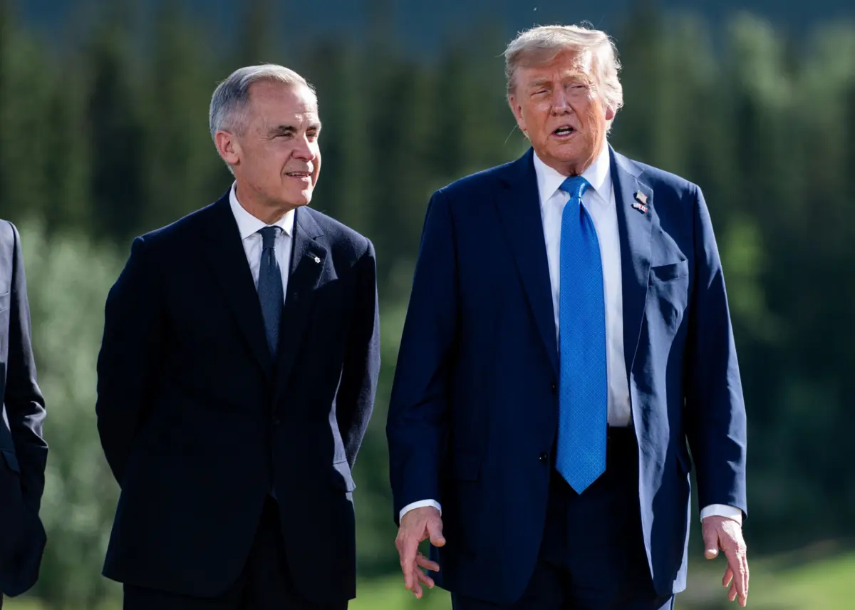 O primeiro-ministro do Canadá, Mark Carney com o presidente norte-americano Donald Trump