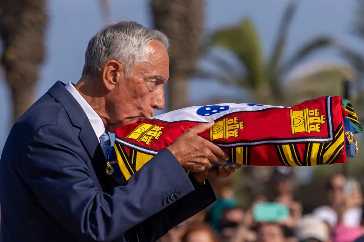 Presidente nas cerimónias do 10 de Junho, em Lagos