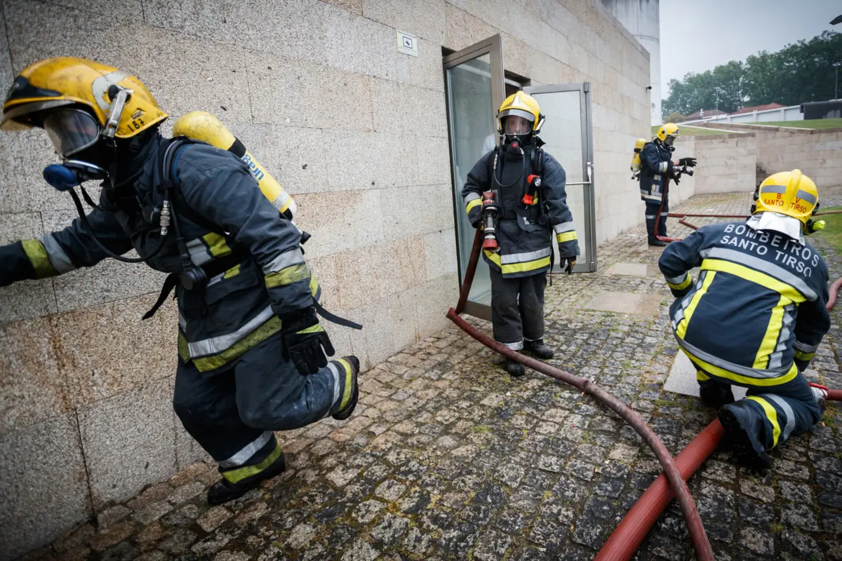 Este é o segundo peditório falso para bombeiros ocorrido em setembro na Área Metropolitana do Porto, depois de no dia 18 a corporação de Leça de Balio, em Matosinhos, ter feito idêntico alerta