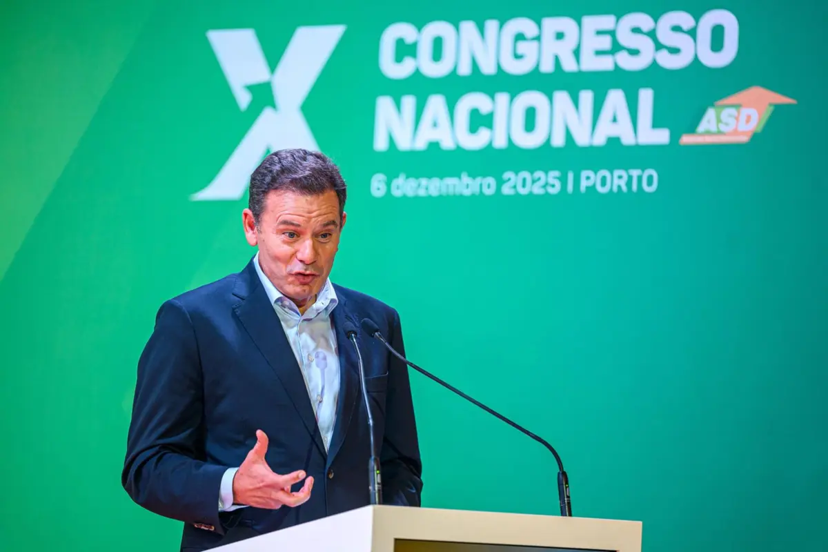 Montenegro esteve no X Congresso Nacional dos Autarcas Social-Democratas, no Porto