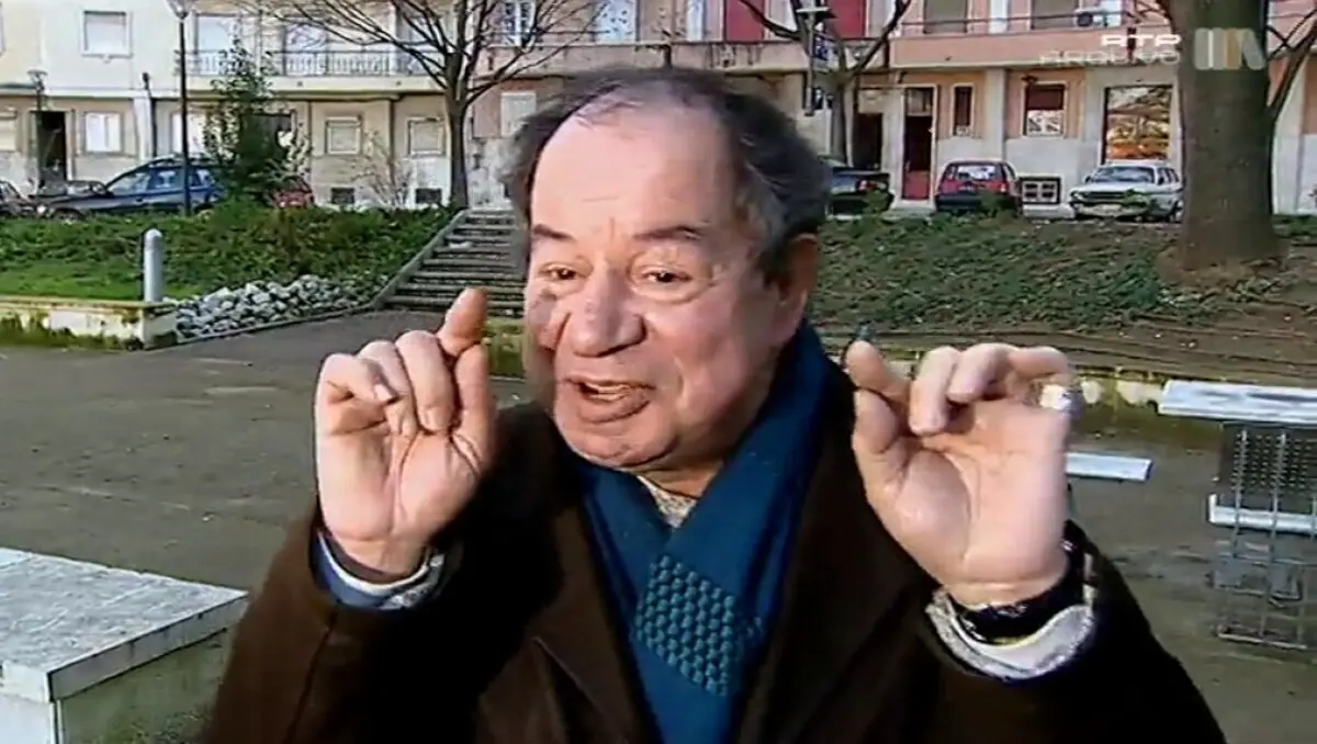 Alberto Pimenta: um poeta que também é um notório performer, ensaísta e académico