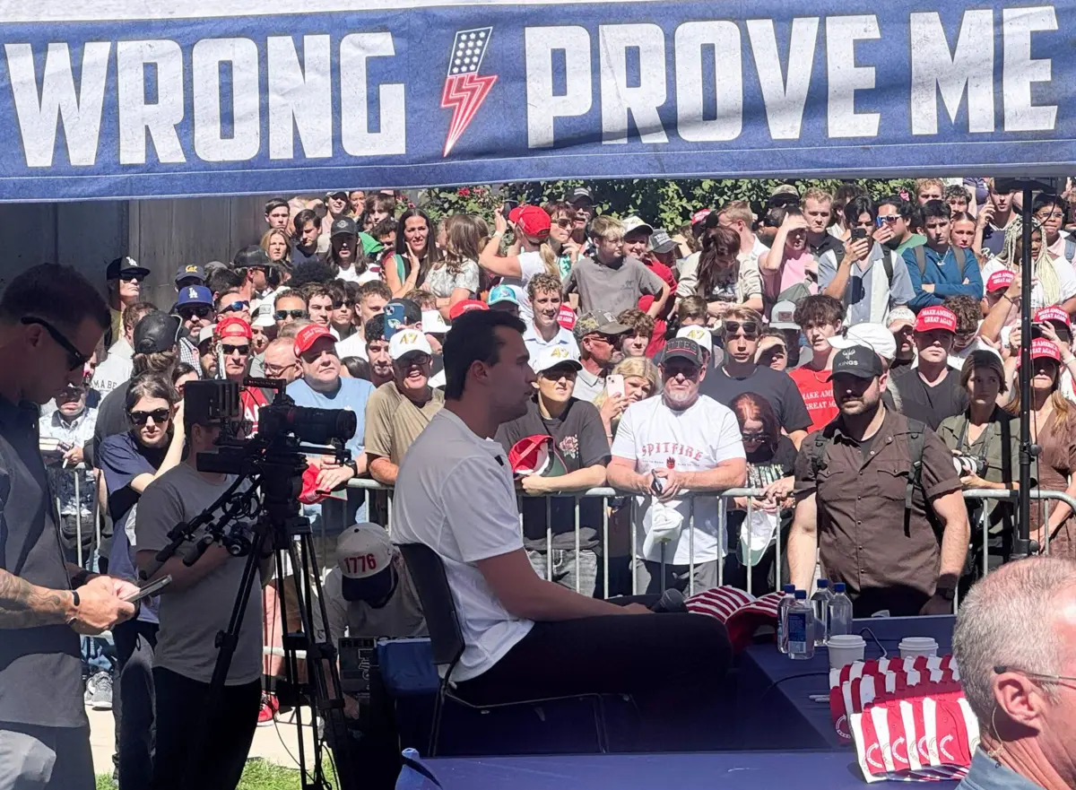 Kirk momentos antes de ser baleado