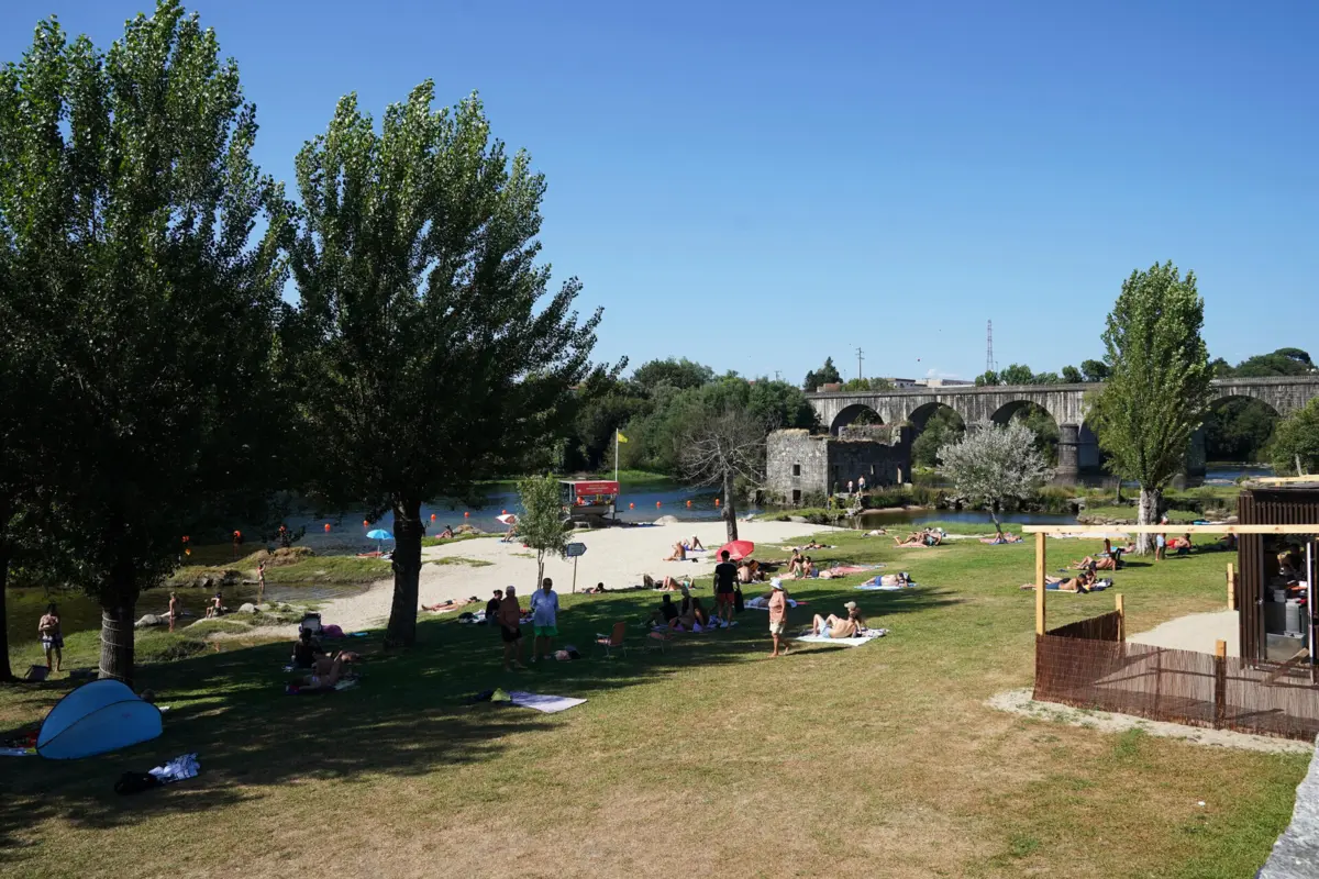 Praia do Cavadinho foi alvo de uma intervenção profunda