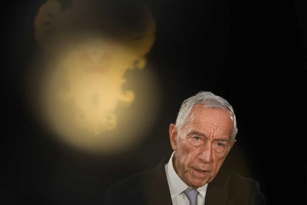 Imagem de contexto do artigo Marcelo promulga aumentos salariais da função pública para 2024