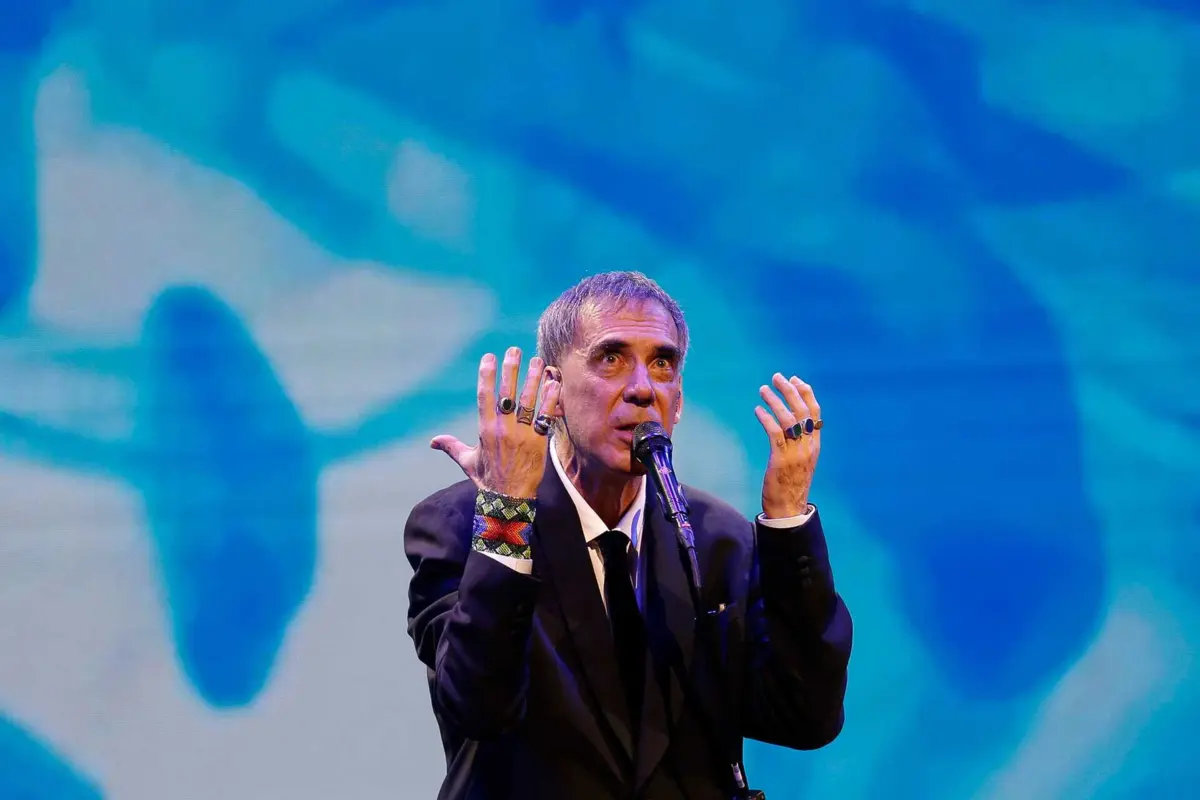 Arnaldo Antunes: "O artista, de um modo geral, tem urgência de vida. O tempo dele é esse: querer as coisas agora ou já", diz ao JN