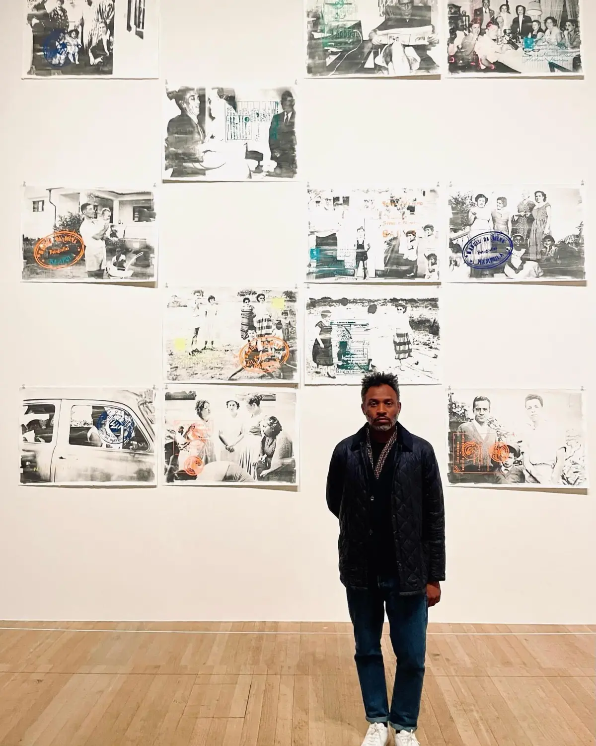 Obra de Délio Jasse em exposição na Tate Modern, em Londres