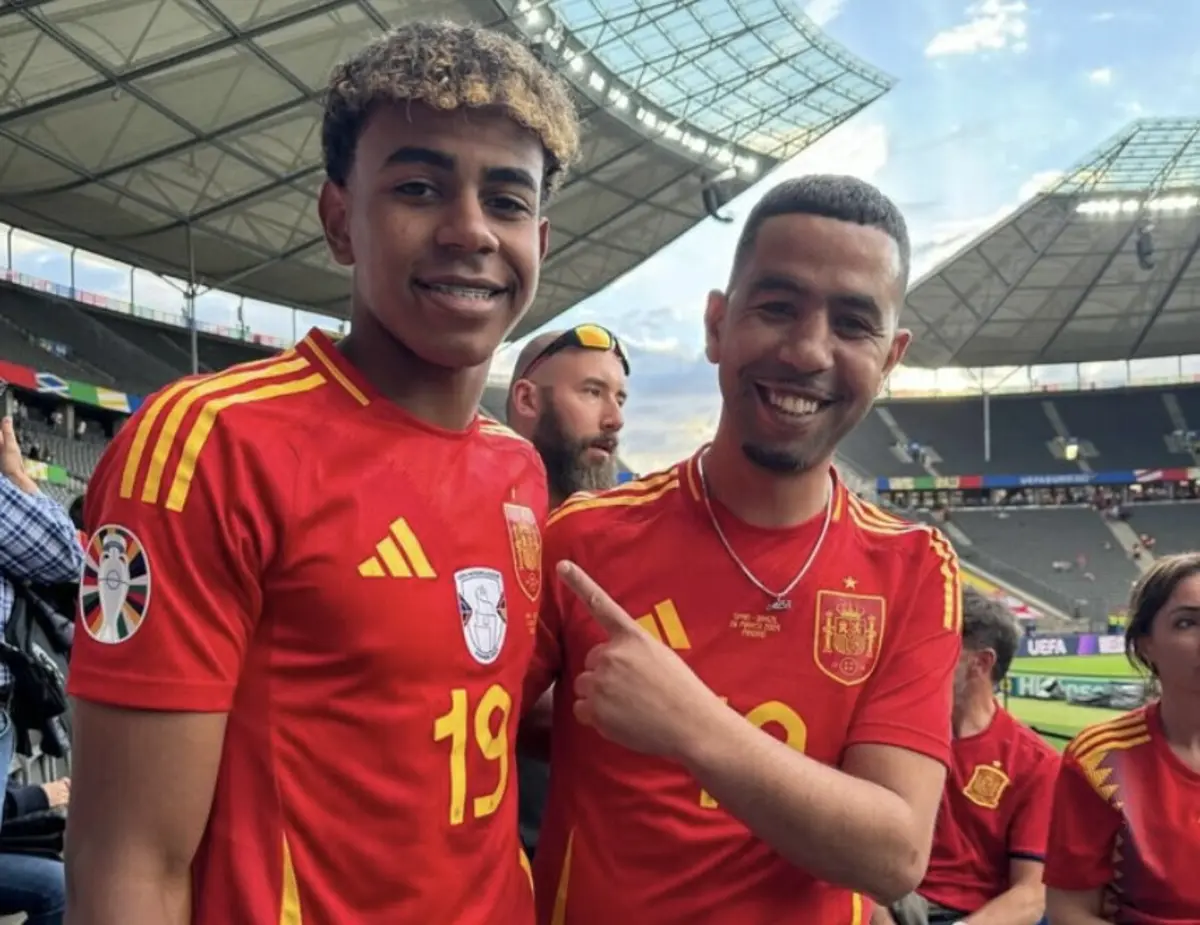 Lamine Yamal tem 16 anos