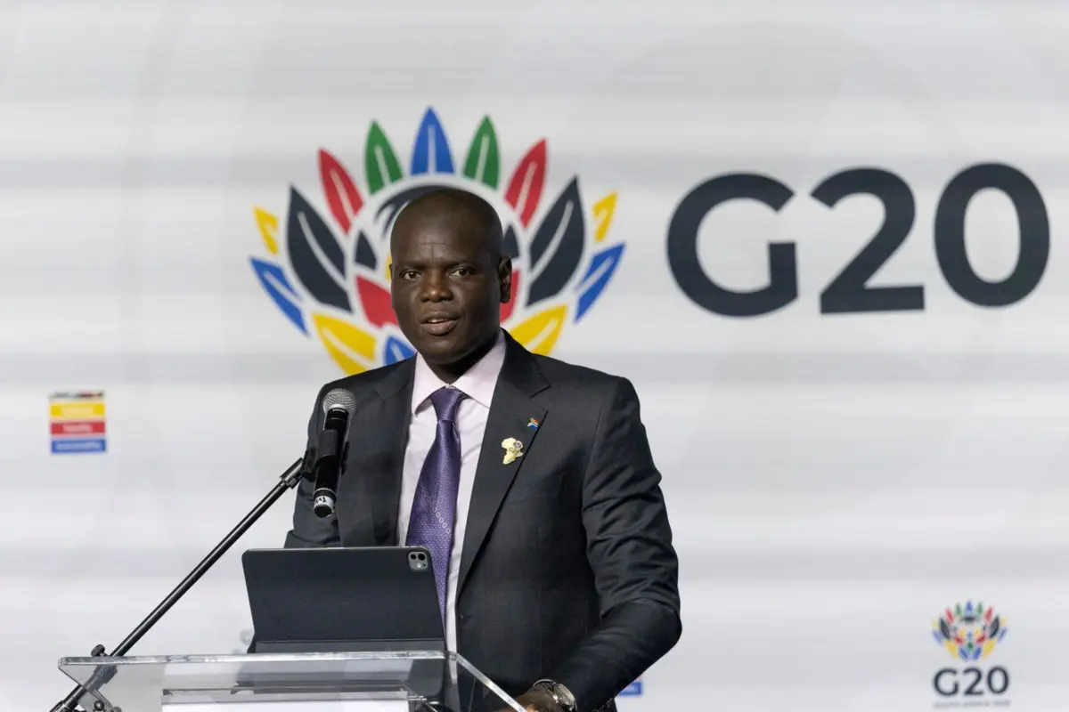 O ministro dos Negócios Estrangeiros da África de Sul, Ronald Lamola