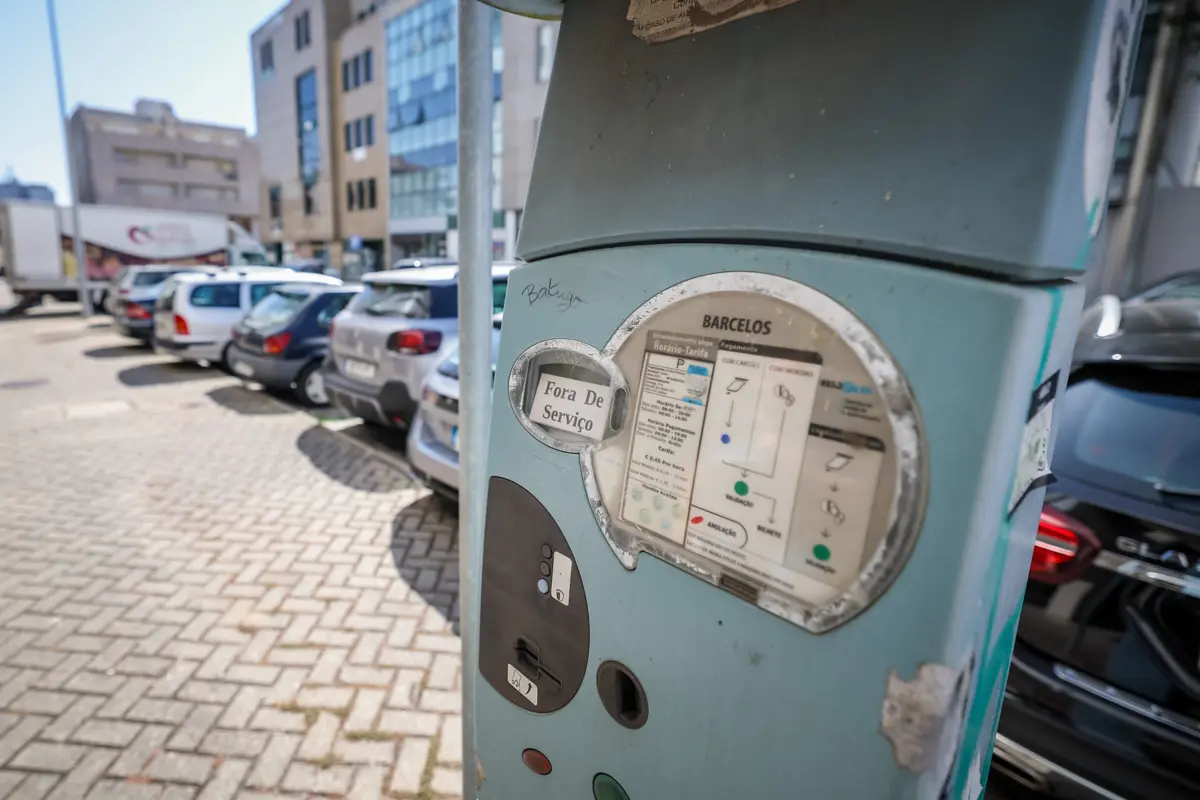 Câmara de Barcelos reconhece a avaria em algumas máquinas, mas vai comprar novos parcómetros