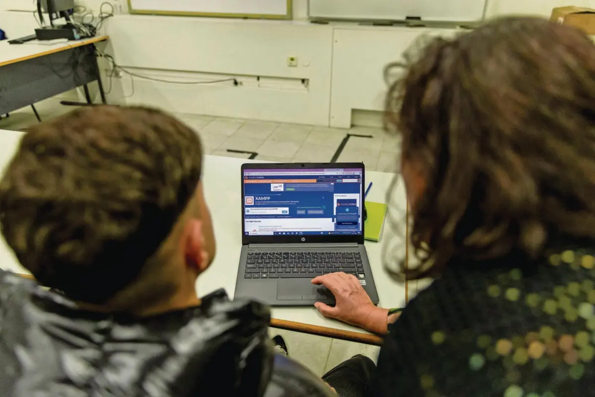 São necessários mais assistentes operacionais