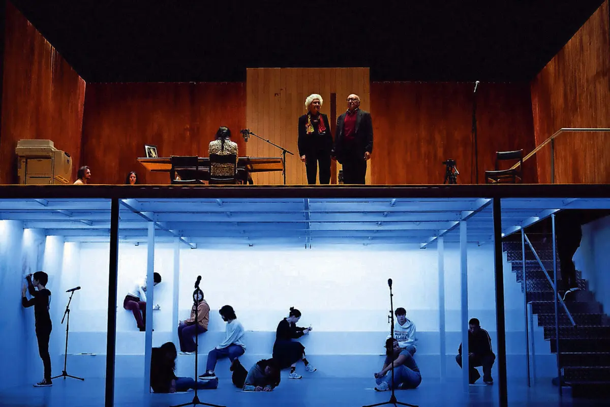 “A colónia” está em cena a partir de hoje e até dia 26 no Teatro Nacional São João no Porto