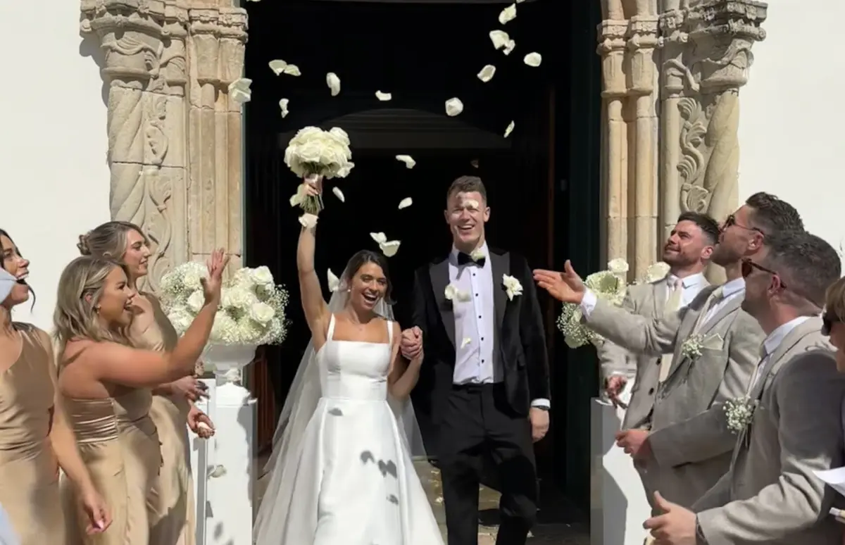 Imagem de contexto do artigo Sair da Irlanda e dar o nó no "bom tempo" do Algarve