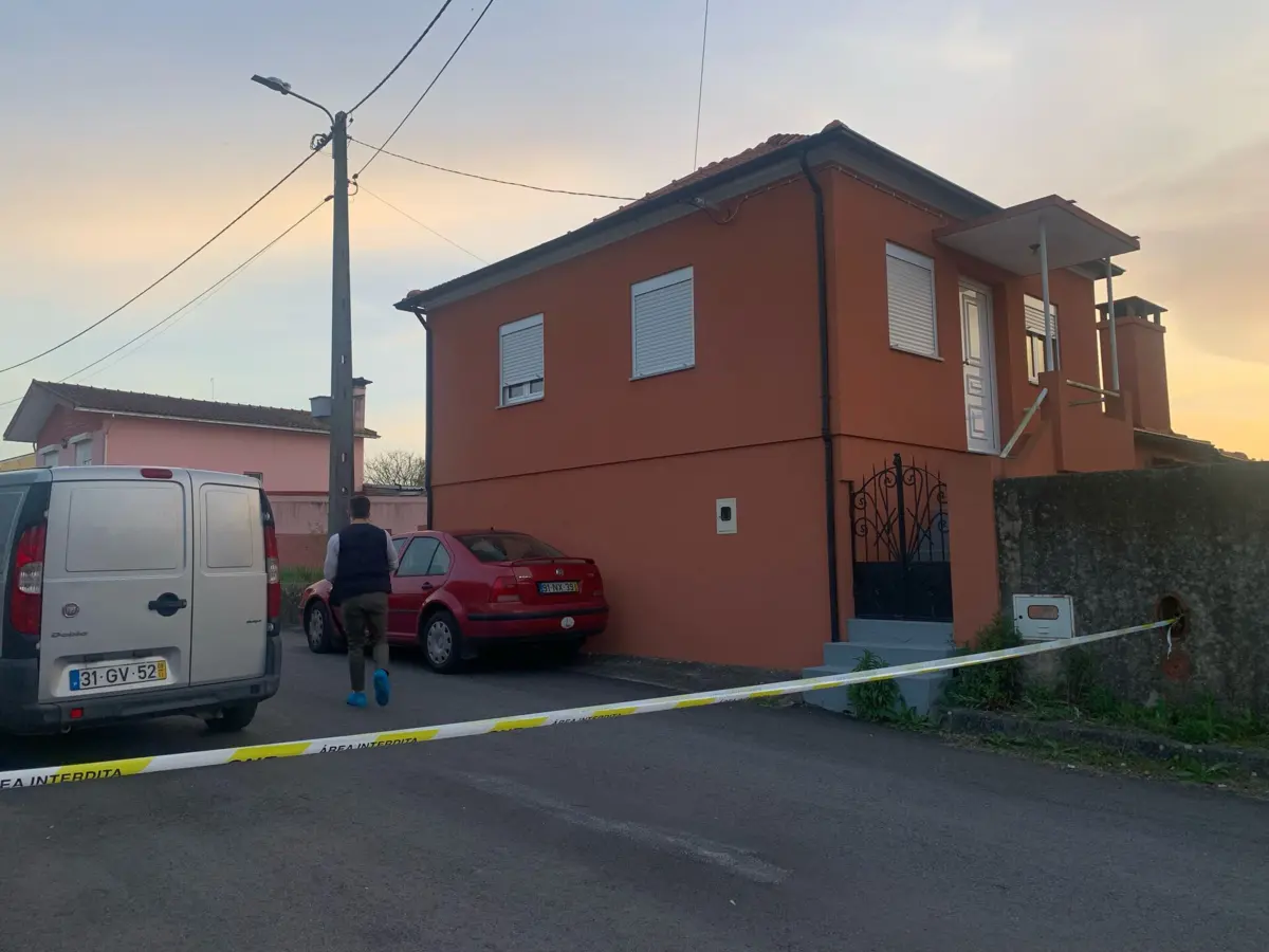 Autoridades vedaram acesso à habitação do casal