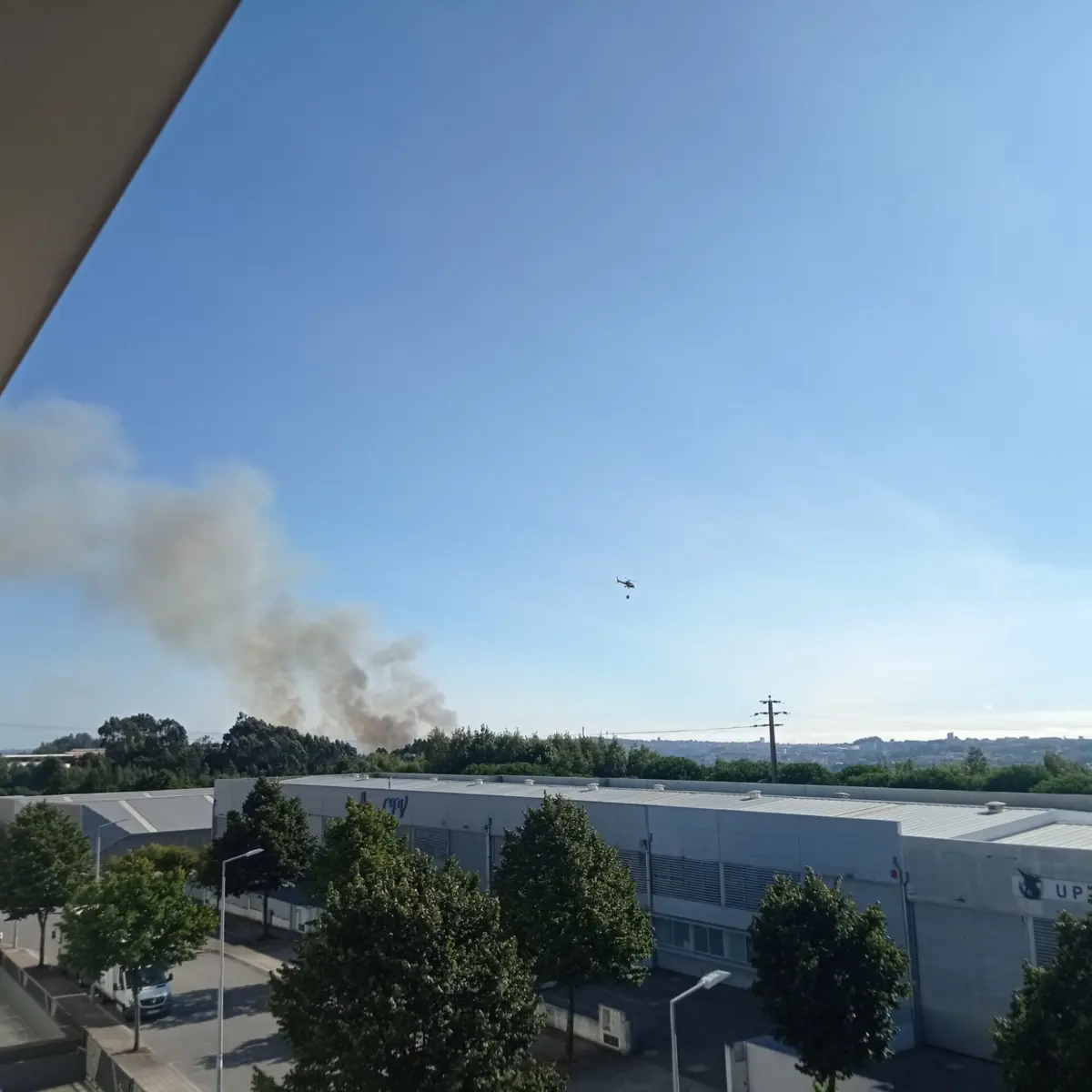 Imagem de contexto do artigo Incêndio deflagra em Baguim do Monte perto da zona industrial de Ermesinde