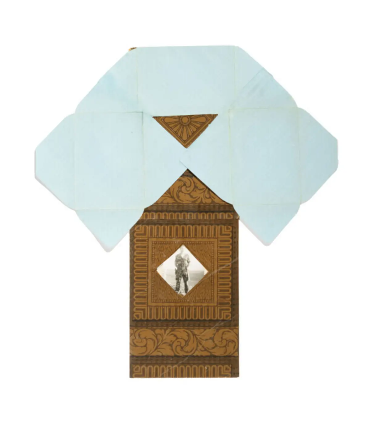 Imagem de contexto do artigo Exposição "Expurgar Papel" questiona colonialismo e construção da História