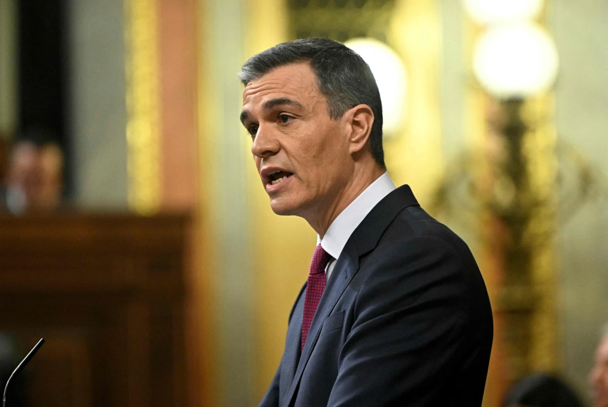 Pedro Sánchez durante o discurso de abertura das sessões de debate de investidura, no Congresso dos Deputados