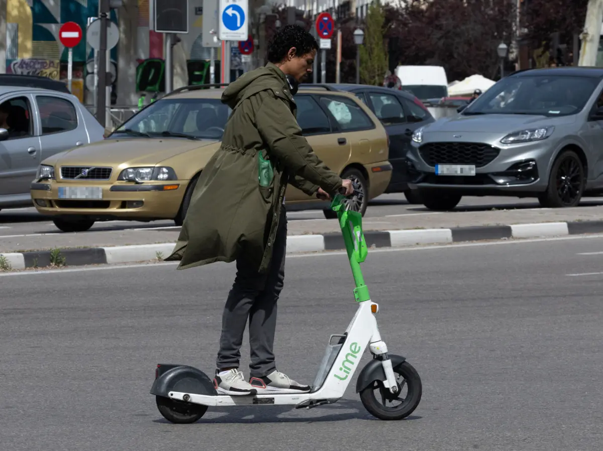 Transposição de diretiva europeia aplica-se a trotinetas e a scooters elétricas