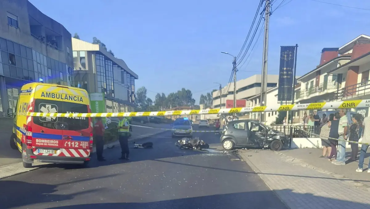 Imagem de contexto do artigo Motociclista ferido com gravidade em colisão em Paços de Ferreira