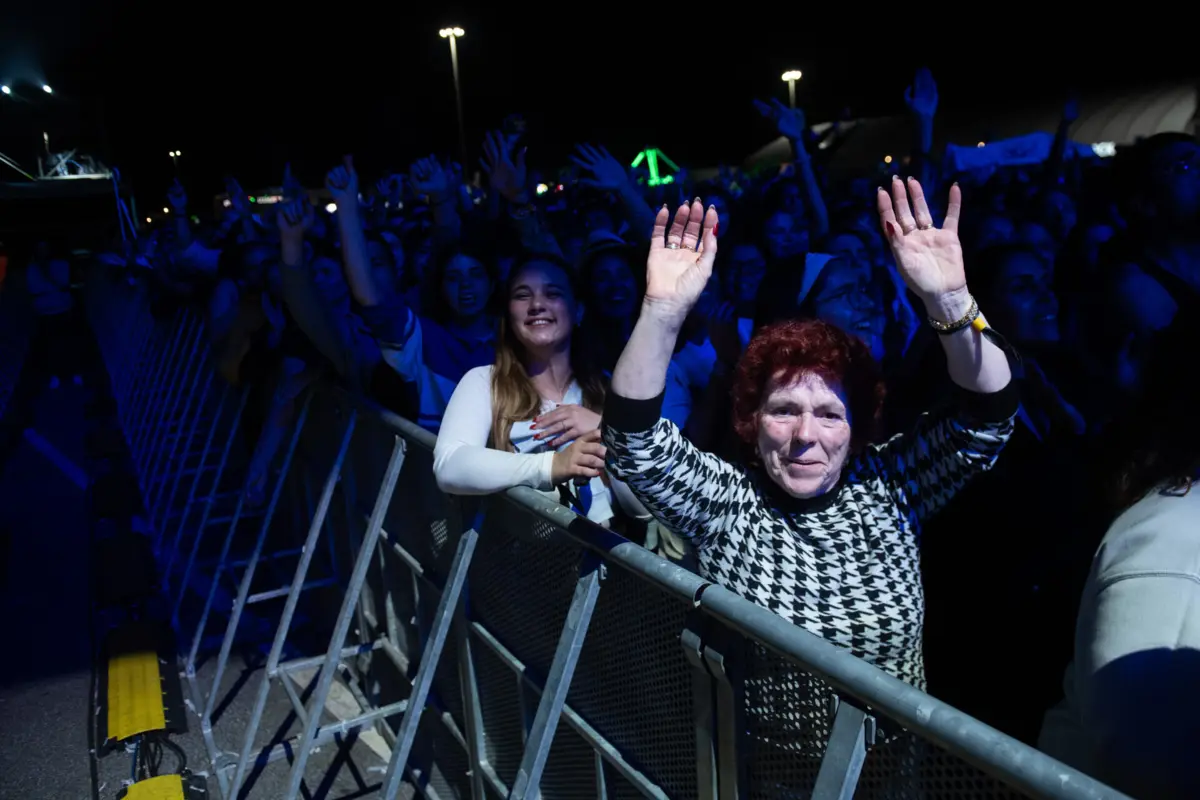 Fátima Lopes esteve na primeira fila do concerto de Quim Barreiros