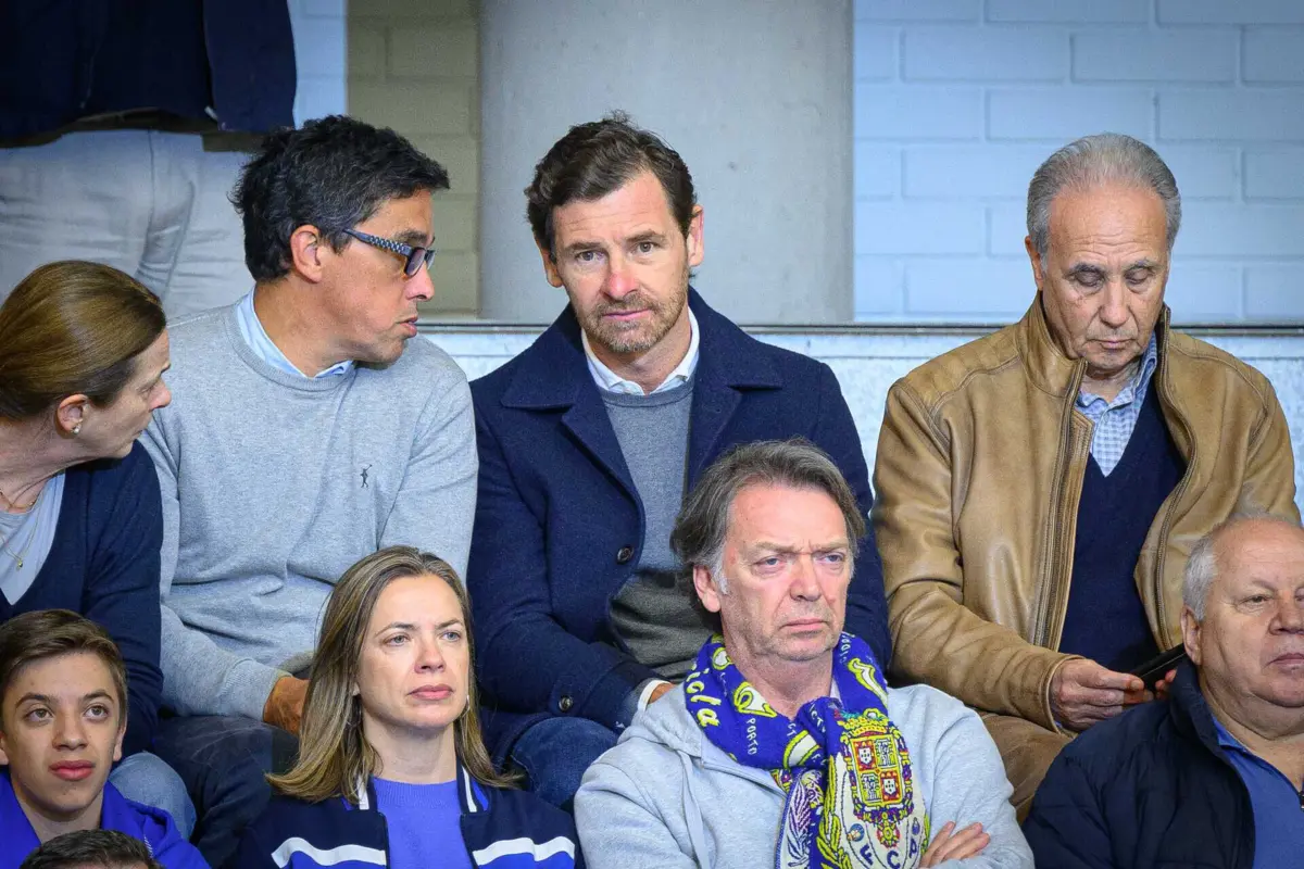 André Villas-Boas tenta acelerar o processo de transição na SAD portista