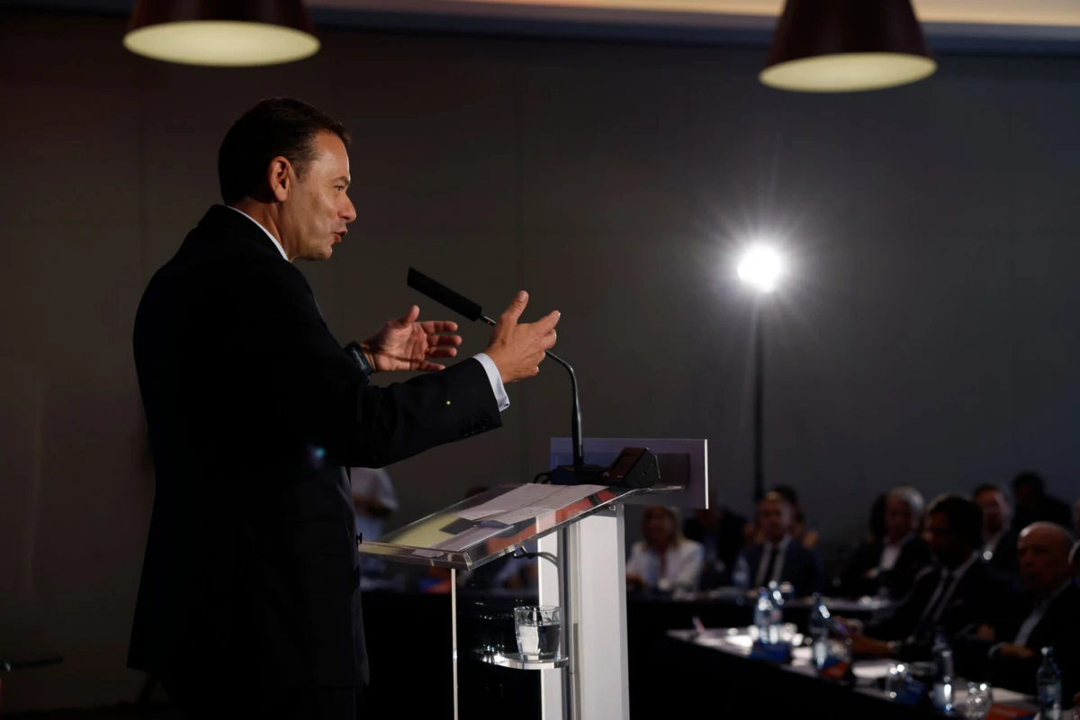 Luís Montenegro pediu a PSD e CDS-PP para se focarem nos problemas do país e não no “politiquês”