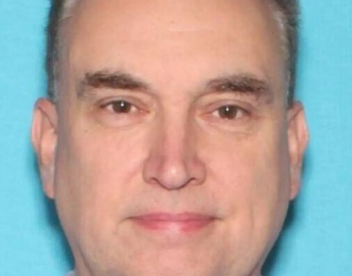 O suspeito foi identificado como Vance Luther Boelter, de 57 anos