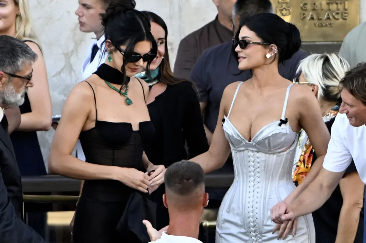 Kylie e Kendall Jenner estão entre as celebridades que já frequentaram a Hillsong