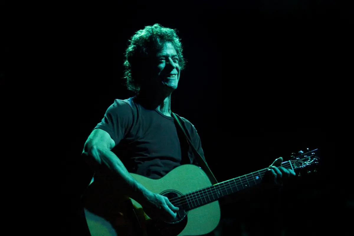 Falecido em 2013, aos 71 anos, Lou Reed deixou um legado que permanece, considera o seu biógrafo