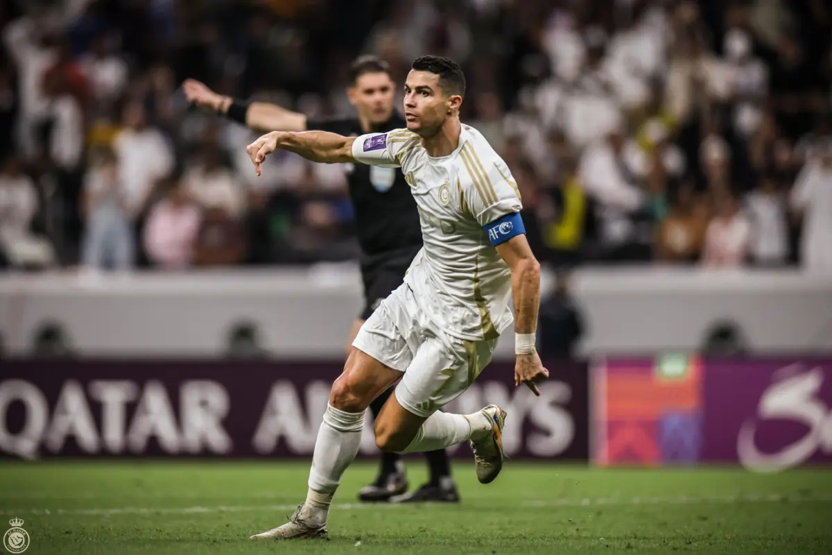 Cristiano Ronaldo bisou no triunfo sobre o Al Gharafa