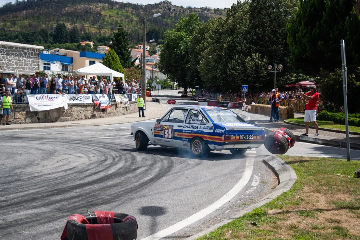 Imagem de contexto do artigo Carros de competição aceleram em Gouveia