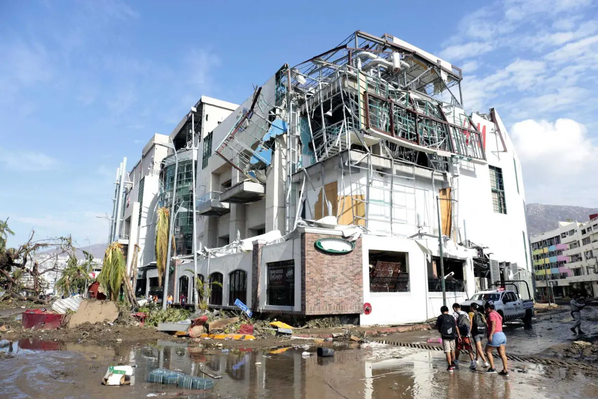 Furacão Otis atingiu a força máxima de 5