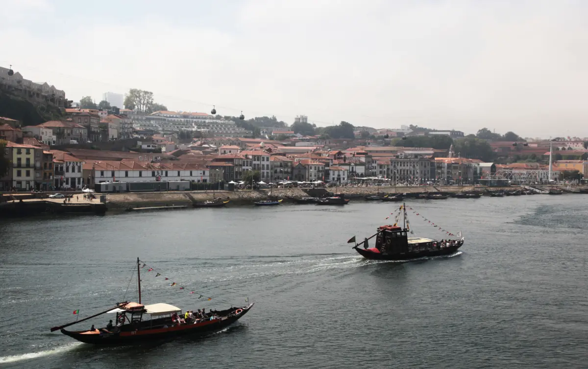 A recolha de resíduos começará pelo Centro Histórico de Gaia, com dois veículos elétricos