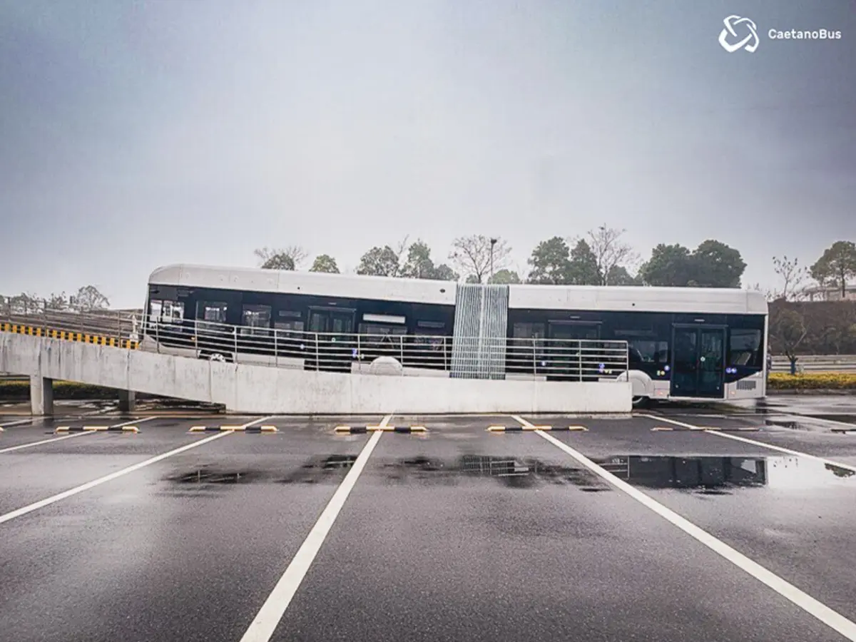 Imagem de contexto do artigo Conheça o autocarro metrobus que vai circular no Porto a partir de maio