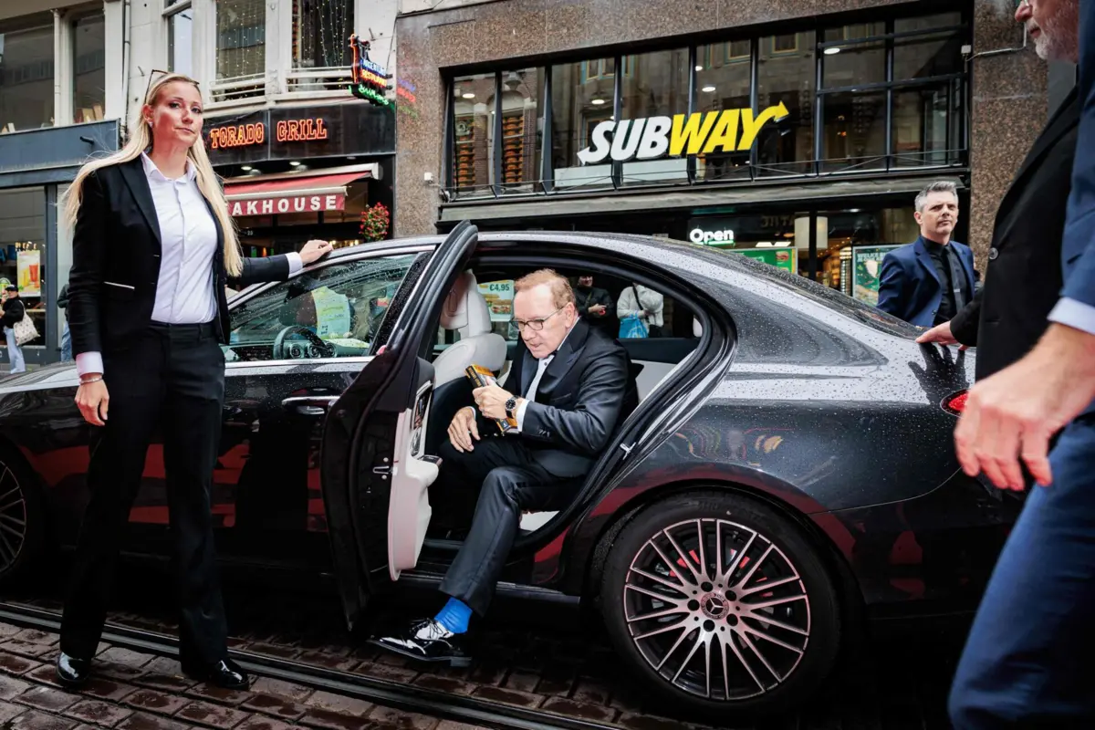 Ator Kevin Spacey enfrenta novo escrutínio público com mais um processo judicial