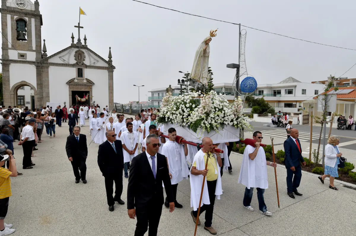 Lavrenses querem que santa que está na igreja saia na procissão de agosto