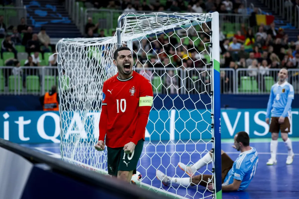 Seleção de futsal em busca do tricampeonato