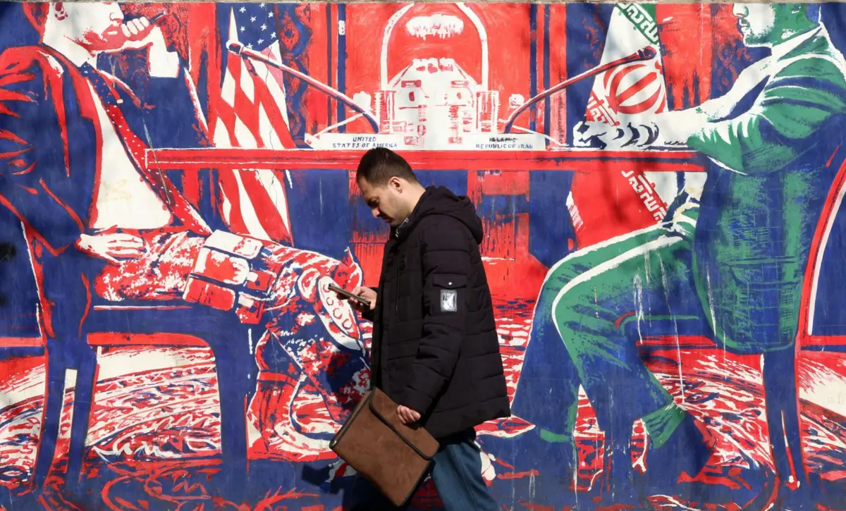 Imagem de contexto do artigo Comerciantes podem aceder à internet por 20 minutos após 17 dias de apagão no Irão